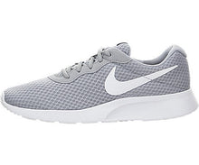 NIKE Men s Tanjun Running Shoe