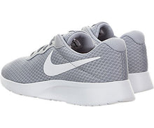 NIKE Men s Tanjun Running Shoe